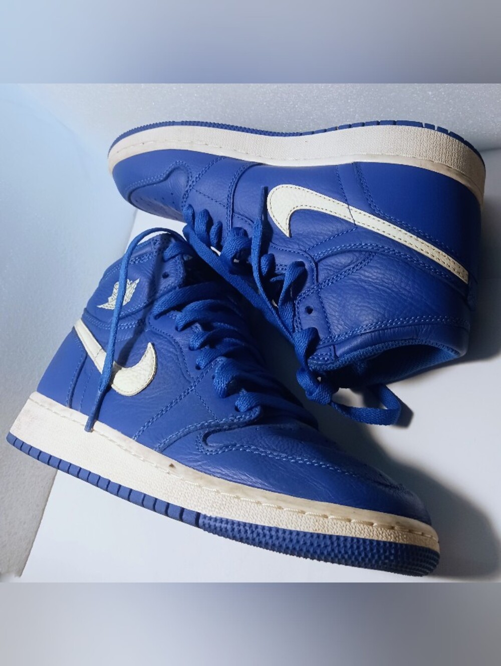 Air Jordan 1 Retro High OG 'Hyper Royal' sneakers 5Y